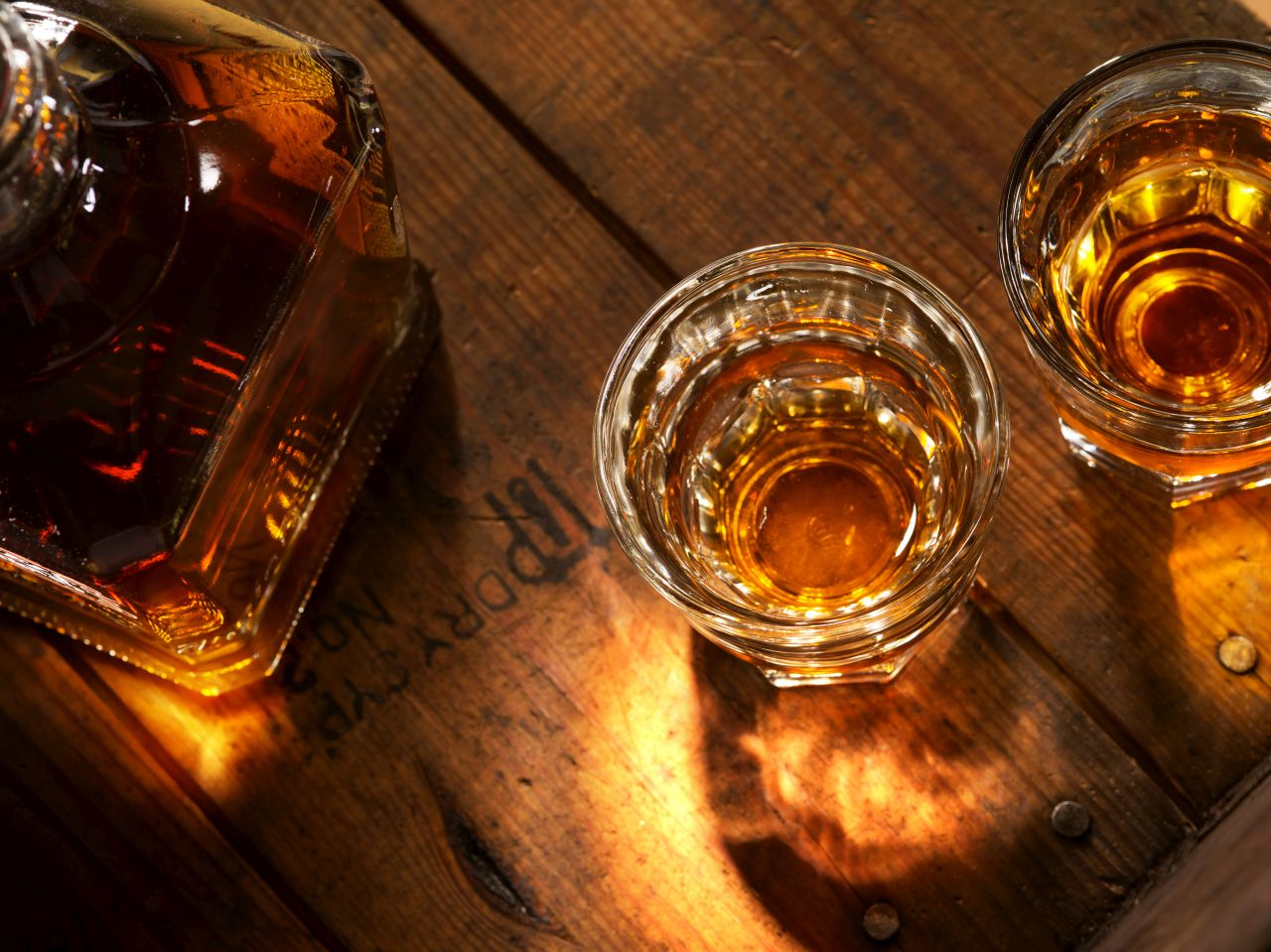 Rodzaje whisky – co warto wiedzieć przed jej zakupem?