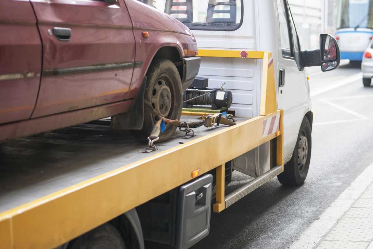 Odszkodowania po wypadkach drogowych – w jakich przypadkach można spodziewać się zadośćuczynienia?