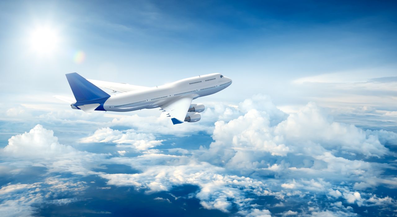 Prywatny samolot – dlaczego warto zdecydować się na jego wynajem?